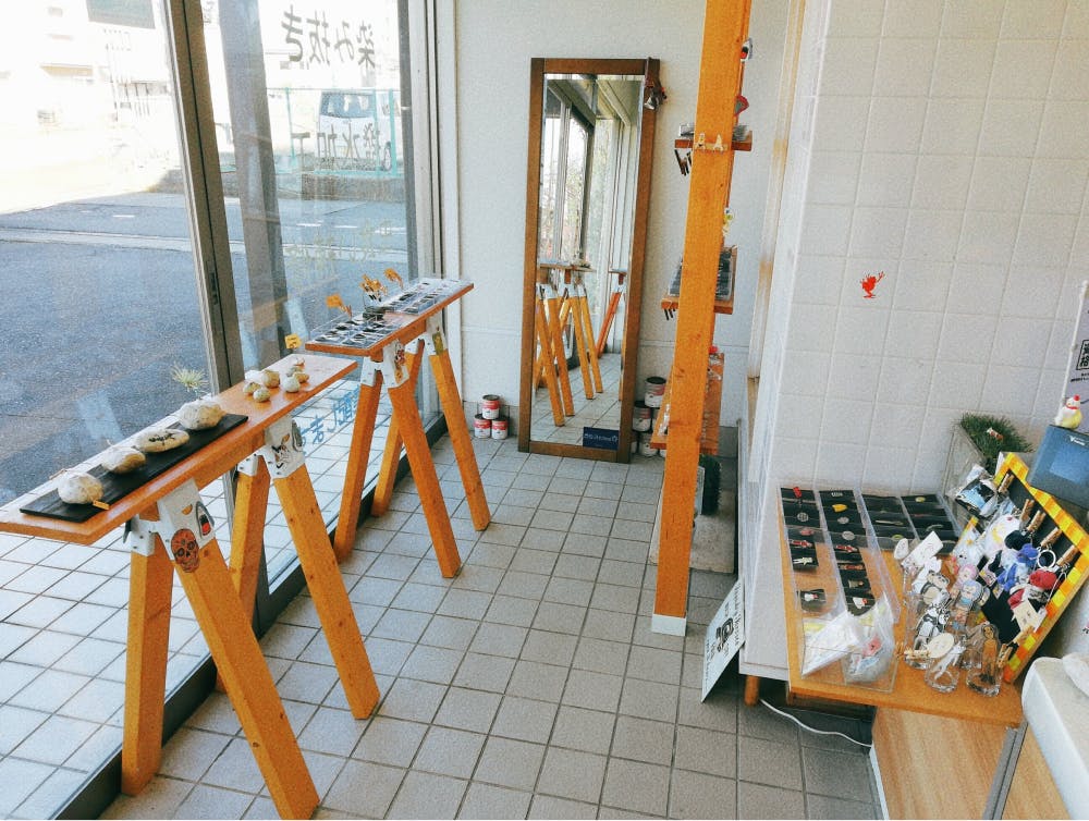 西潟屋ドライ 店内3